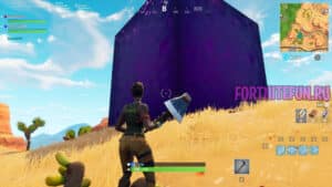 Большой фиолетовый куб появился в фортнайт