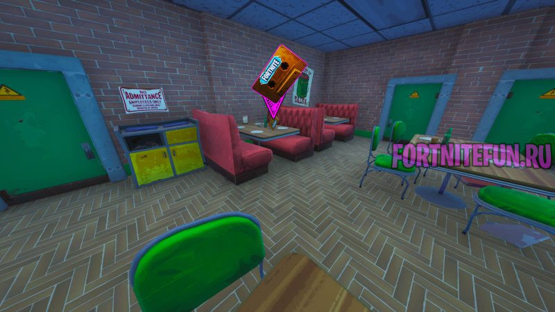 Найдите записи Пришельца в Топких пальмах и Засаленной закусочной