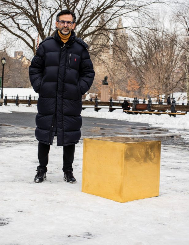 Золотой куб из фортнайт появился в Центральном парке Нью Йорка 1 616x800 - Золотой куб из фортнайт появился в Центральном парке Нью-Йорка