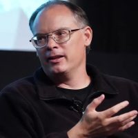tim sweeney vs valve 900m 200x200 - Тим Суини поддержал иск против Valve — $900M: официальный комментарий и что это значит для Fortnite